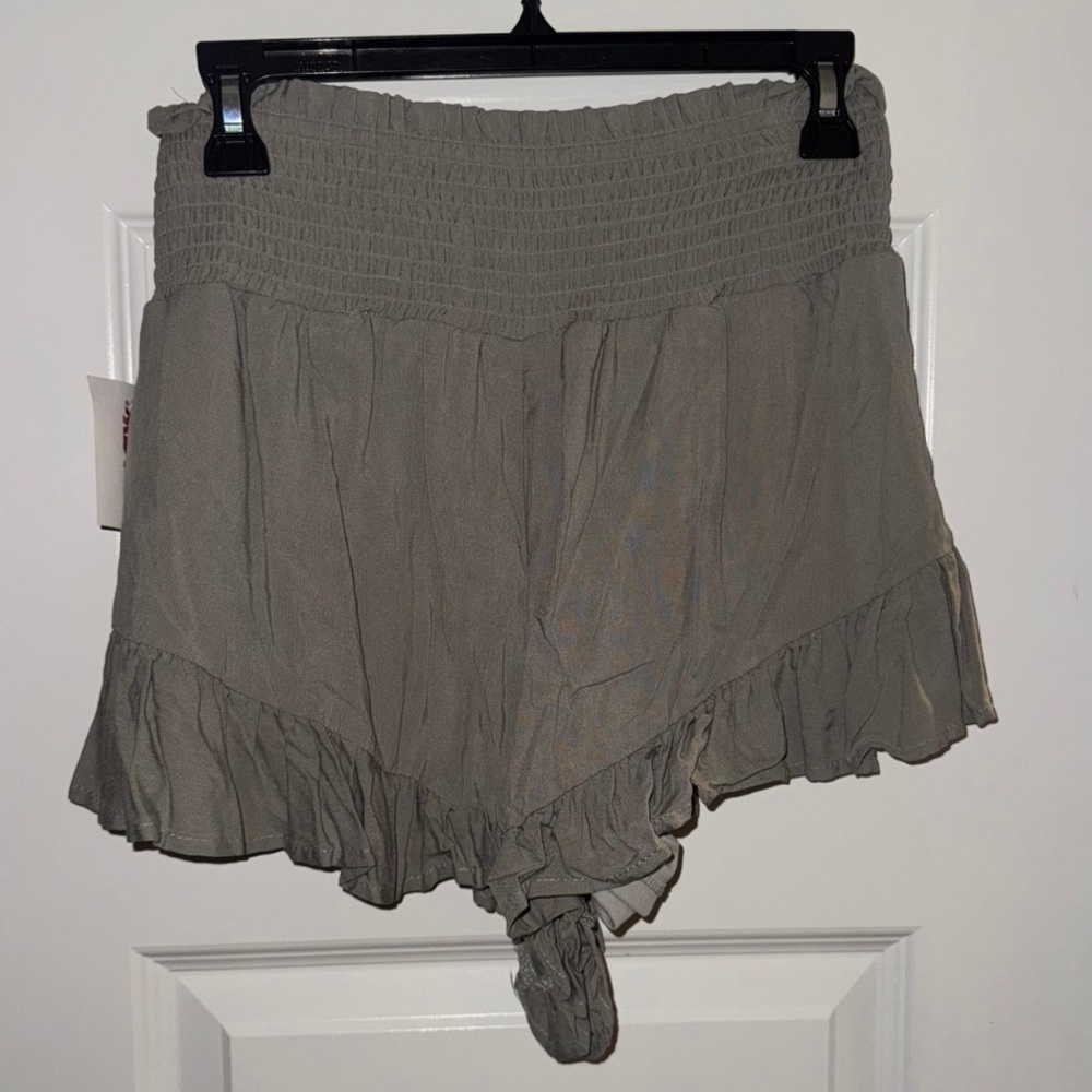 TJ MAXX Army Green Ruffled Shorts
